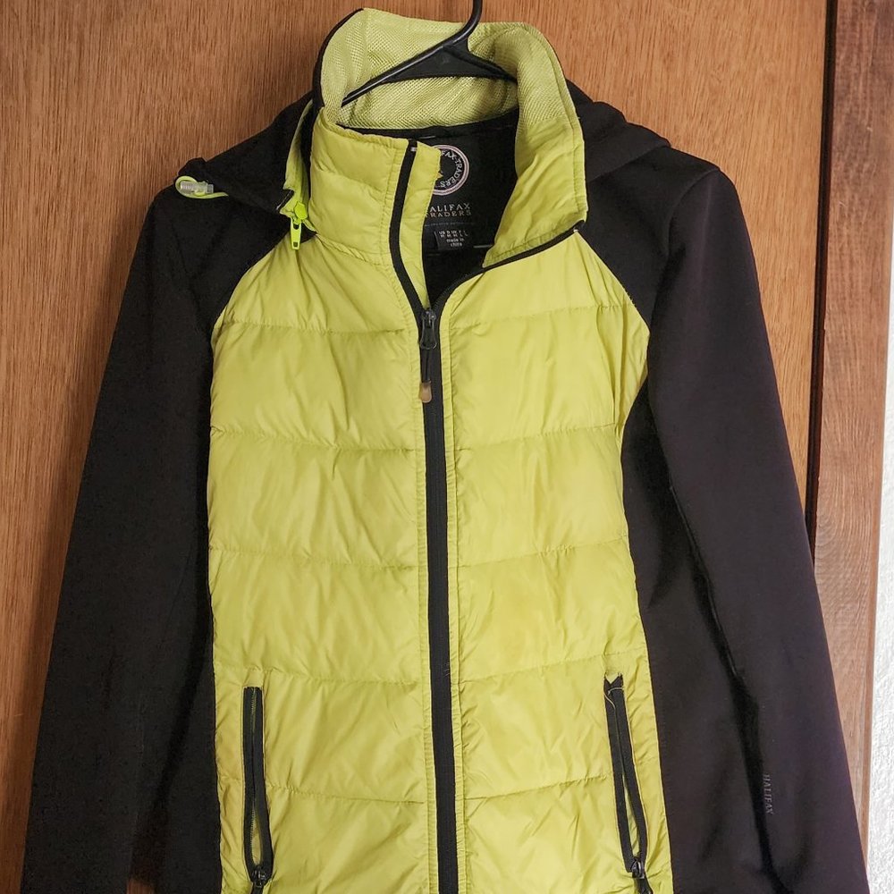 Halifax Traders Puffer Jacket Yellow and Black Medium